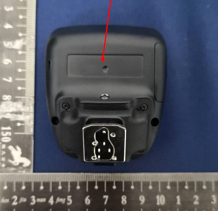 Fujifilm-EF-W1-wireless-commander.jpg