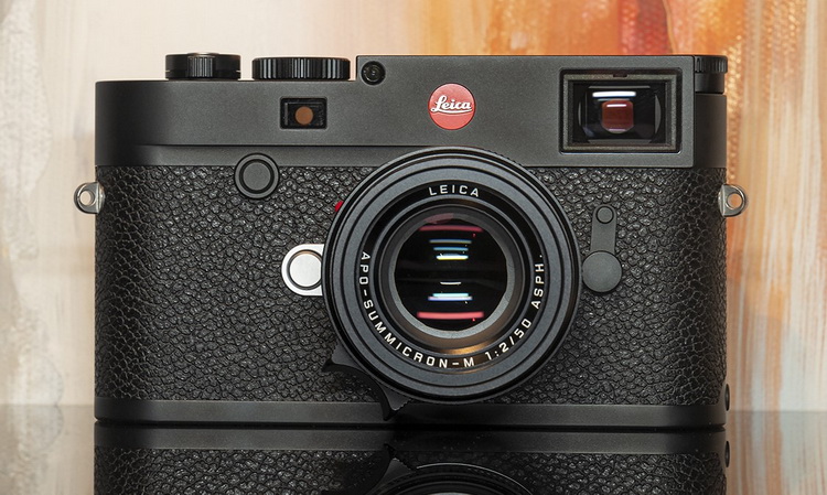Leica-M10-R-camera-2.jpg